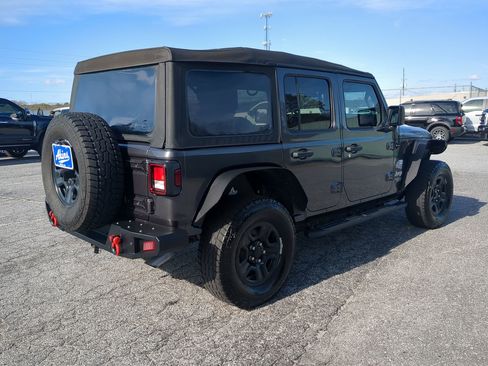 Used 2021 Jeep Wrangler Unlimited Sport image 3