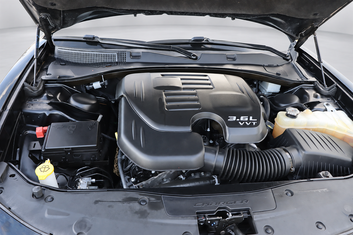 Used 2022 Dodge Charger SXT RWD image 43