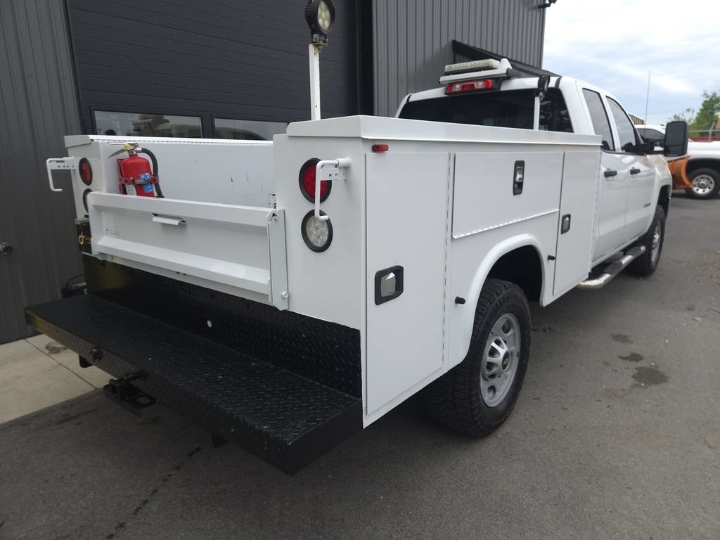 Used 2017 Chevrolet Silverado 2500 W/T AWD/4WD image 7