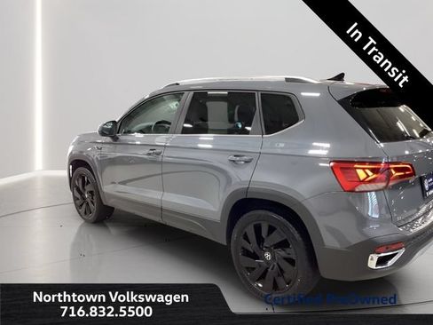 Certified 2024 Volkswagen Taos SEL AWD/4WD image 3