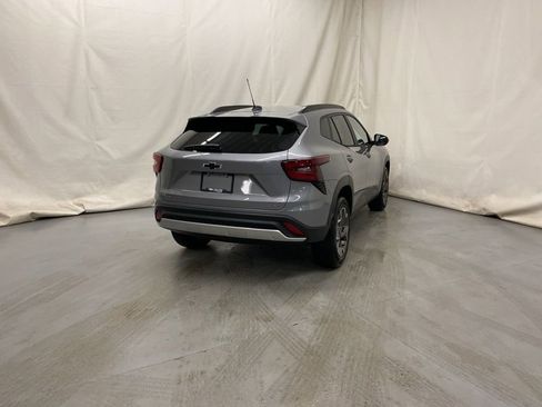 New 2026 Chevrolet Trax LT w/ Driver Confidence Package image 6