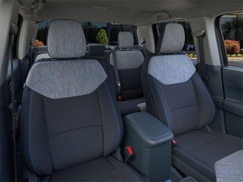 New 2025 Ford Maverick XLT image 10