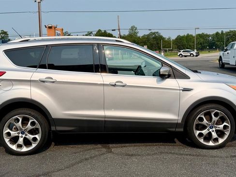 Used 2014 Ford Escape Titanium AWD/4WD image 5