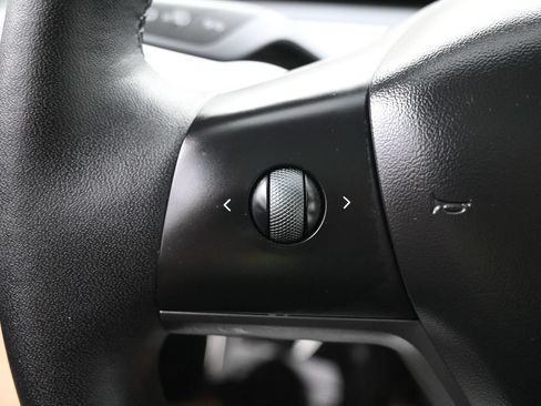 Used 2023 Tesla Model 3 Standard Range RWD image 9