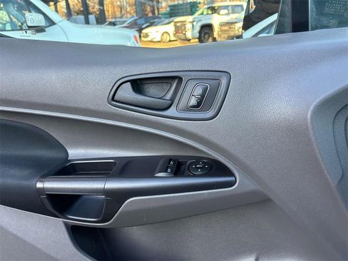 Used 2022 Ford Transit Connect XL image 18