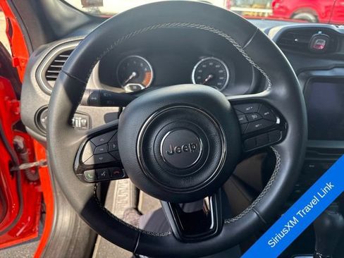 Used 2021 Jeep Renegade Latitude AWD/4WD image 17
