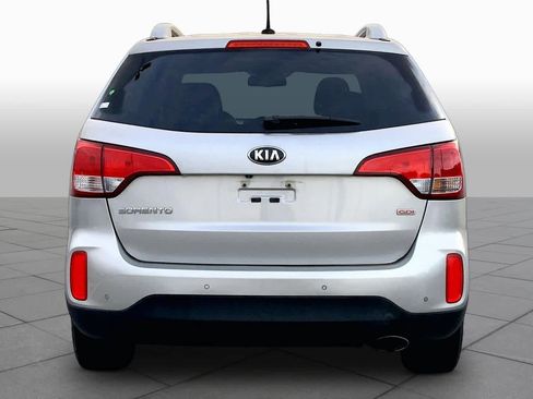 Used 2015 Kia Sorento LX FWD image 5