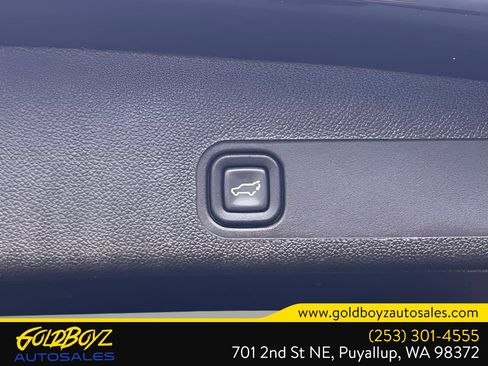 Used 2014 GMC Yukon Denali image 21