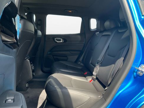 New 2025 Jeep Compass Limited w/ Sun & Sound Group image 13