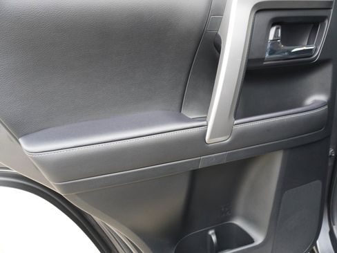 Used 2023 Toyota 4Runner Limited image 12