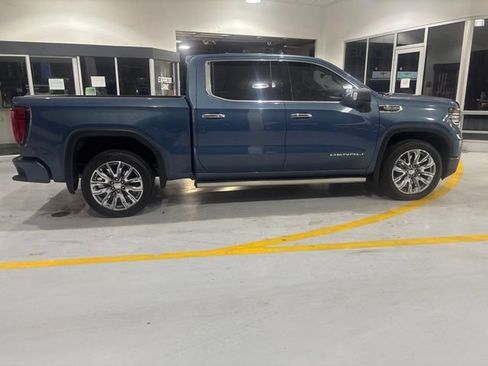 Used 2024 GMC Sierra 1500 Denali AWD/4WD image 8