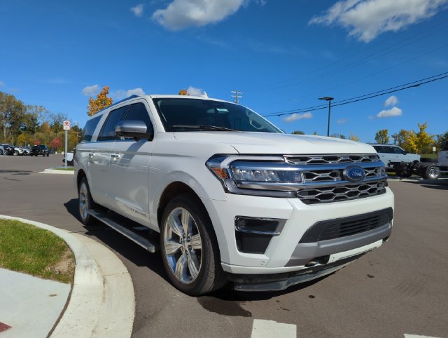 Used 2023 Ford Expedition Max Platinum AWD/4WD image 7