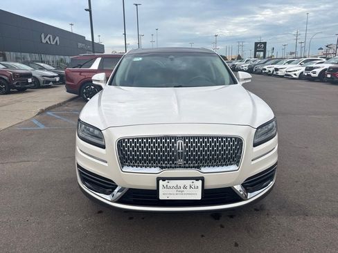 Used 2019 Lincoln Nautilus Reserve AWD/4WD image 2