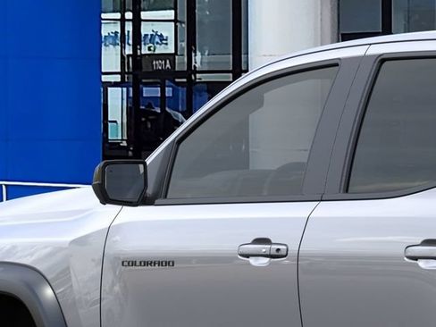 New 2026 Chevrolet Colorado ZR2 w/ Technology Package AWD/4WD image 12