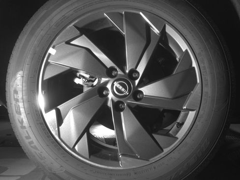 Used 2025 Nissan Rogue SV FWD image 15
