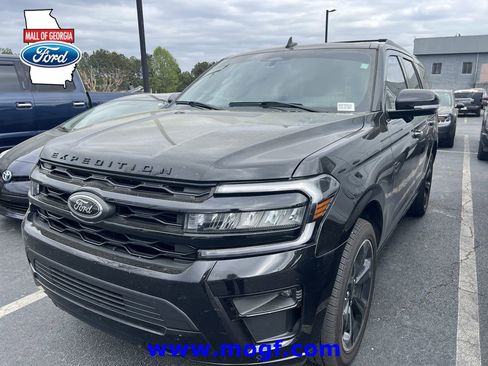 Used 2024 Ford Expedition Limited image 1