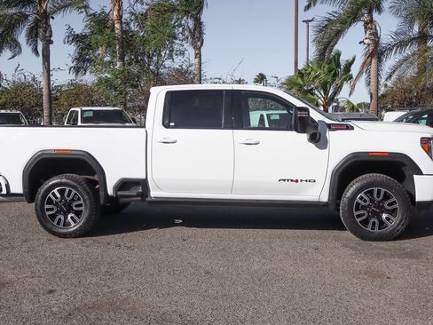 Used 2023 GMC Sierra 3500 AT4 w/ AT4 Premium Plus Package image 12