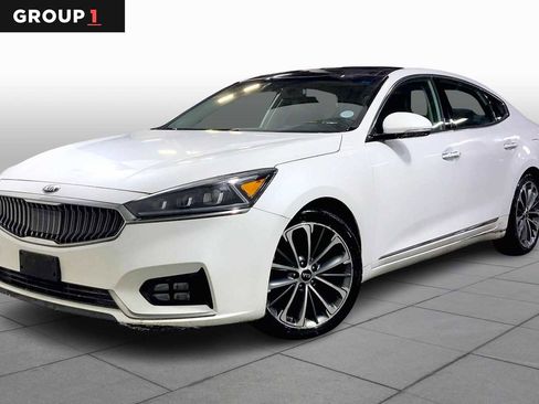 Used 2017 Kia Cadenza Technology image 1