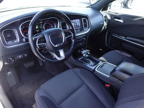 Used 2018 Dodge Charger SXT Plus image 11