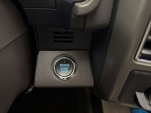 Used 2020 Ford Expedition XLT w/ Equipment Group 202A image 22