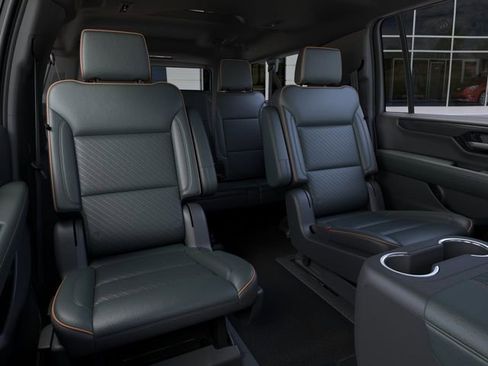 New 2026 GMC Yukon XL AT4 w/ AT4 Premium Plus Package AWD/4WD image 20