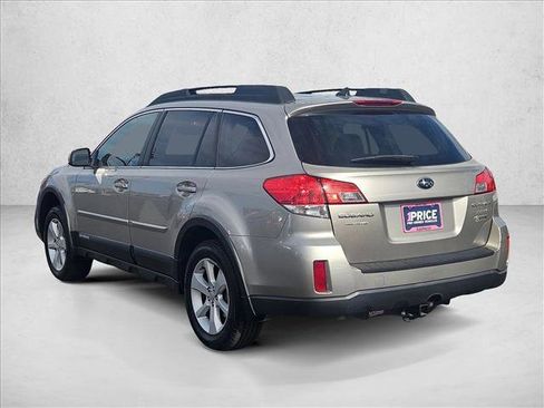 Used 2014 Subaru Outback 2.5i Premium w/ Accessory Value Package (OY1) image 8