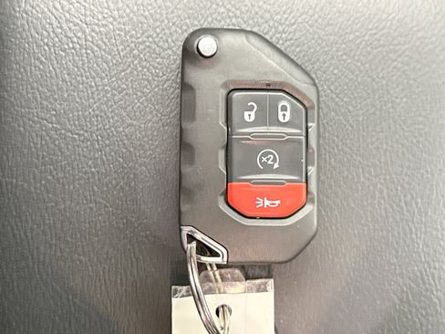 Used 2023 Jeep Wrangler Unlimited Sahara w/ Cold Weather Group AWD/4WD image 24