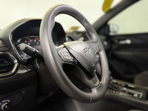 Used 2022 Chevrolet Equinox RS image 11