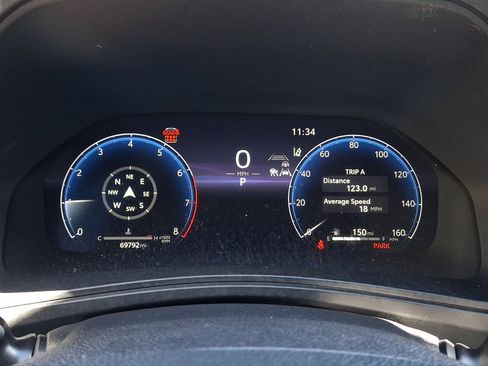 Used 2024 Toyota Grand Highlander Limited image 19