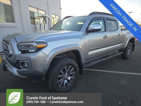 Used 2023 Toyota Tacoma Limited image 1