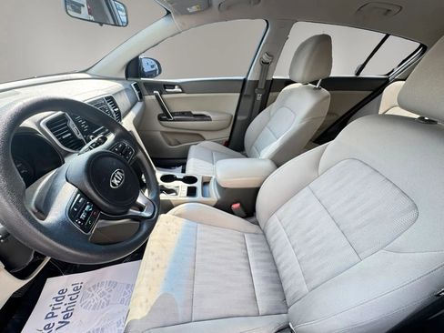 Used 2017 Kia Sportage LX FWD image 11