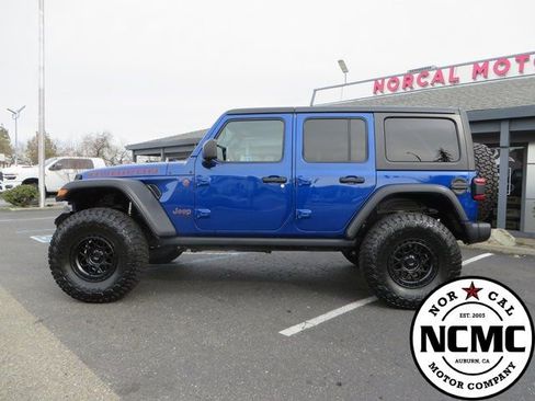 Used 2018 Jeep Wrangler Unlimited Rubicon image 2