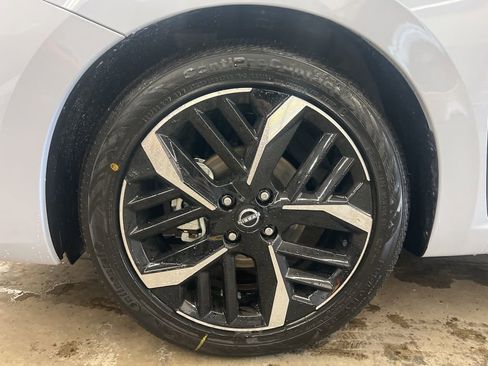 New 2025 Nissan Versa SR image 20