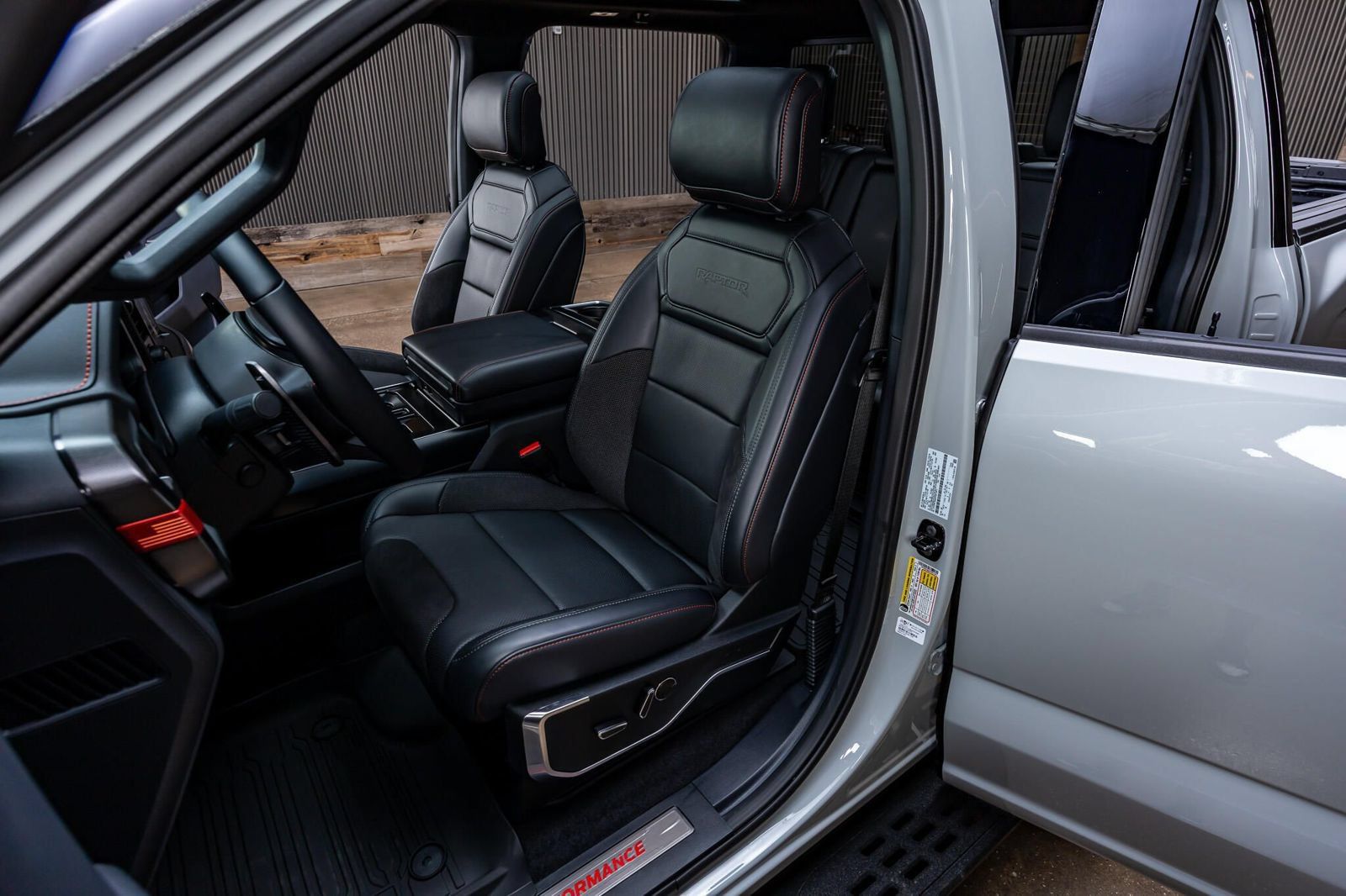Used 2026 Ford F150 Raptor AWD/4WD image 31