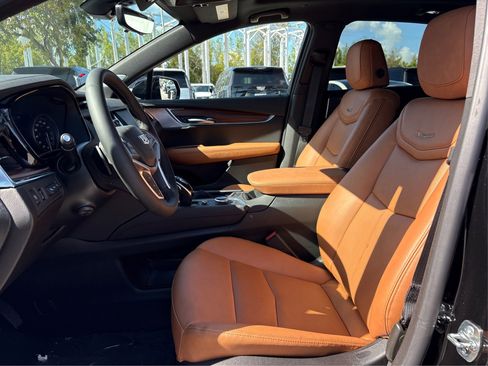 New 2026 Cadillac XT5 Premium Luxury image 9