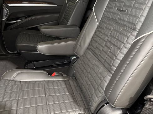 New 2025 Cadillac Escalade Sport Platinum image 10