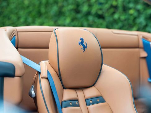 Used 2010 Ferrari California image 51