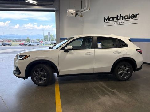 Certified 2026 Honda HR-V LX image 9