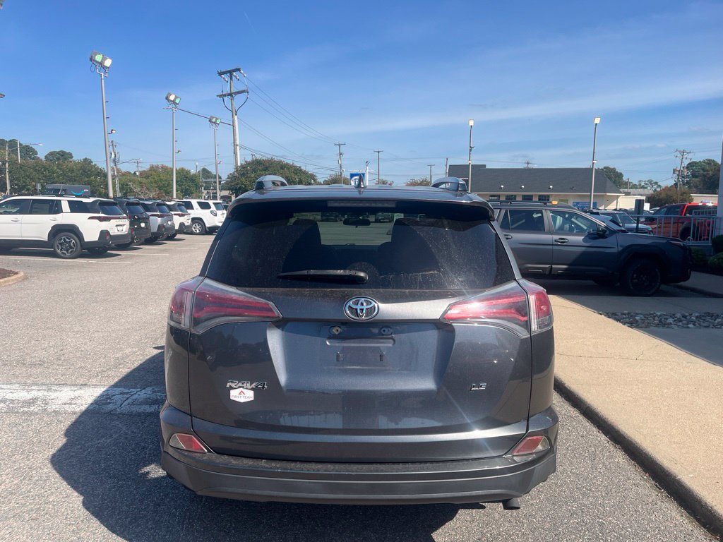 Used 2016 Toyota RAV4 LE FWD image 5