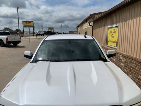 Used 2017 Chevrolet Silverado 1500 LT w/ All Star Edition AWD/4WD image 8
