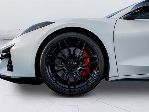 Used 2024 Chevrolet Corvette Z06 w/ Stealth Interior Trim Package image 25