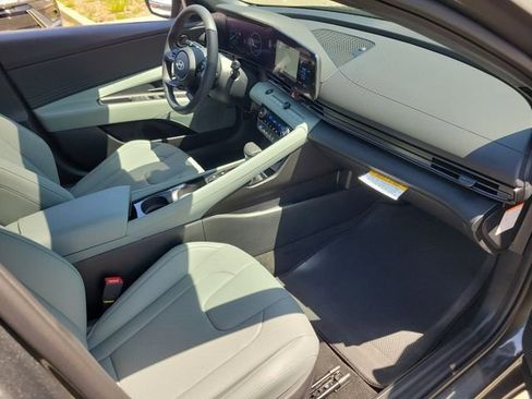 New 2026 Hyundai Elantra Limited FWD image 21