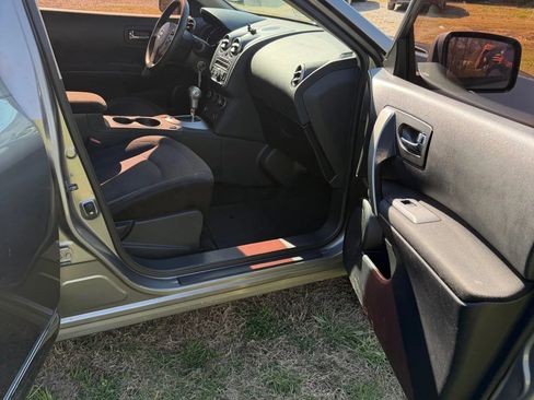 Used 2013 Nissan Rogue S image 9