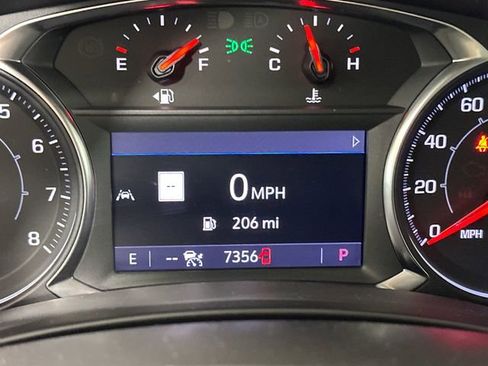 Used 2023 GMC Terrain SLT w/ Infotainment Package II image 18