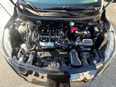 Used 2021 Nissan Versa SR w/ Convenience Package image 39