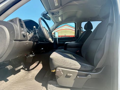 Used 2007 Chevrolet Silverado 2500 LT image 9