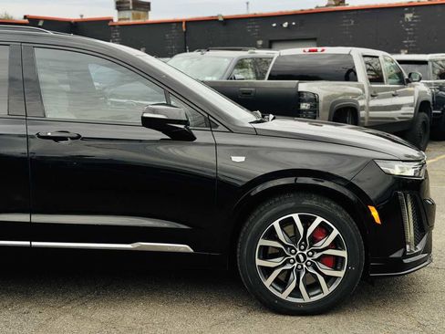 Used 2023 Cadillac XT6 Sport AWD/4WD image 4