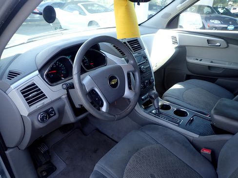 Used 2012 Chevrolet Traverse LT image 10