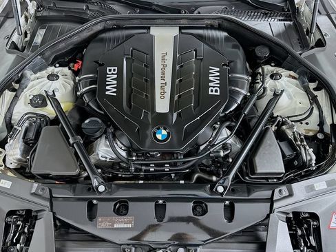 Used 2013 BMW 750Li RWD image 31