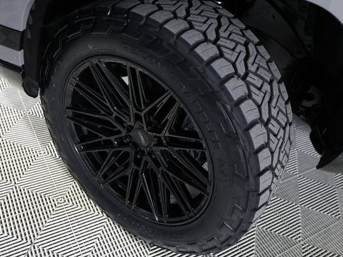 Used 2025 Lexus GX 550 image 49